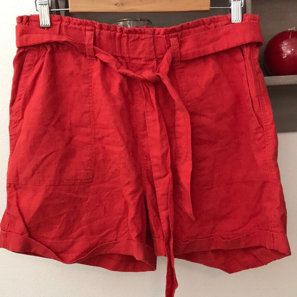 Sanctuary Pants - Sanctuary Shorts red includes belt, pockets, size large